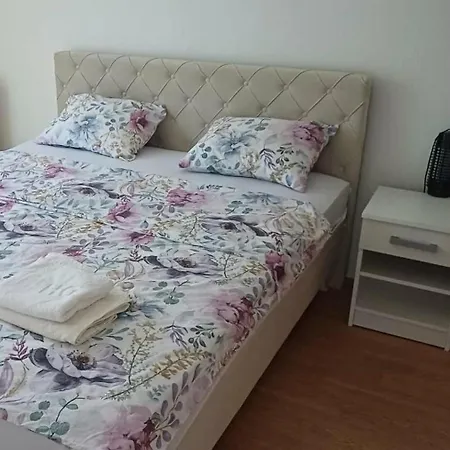 Miljan Apartman *